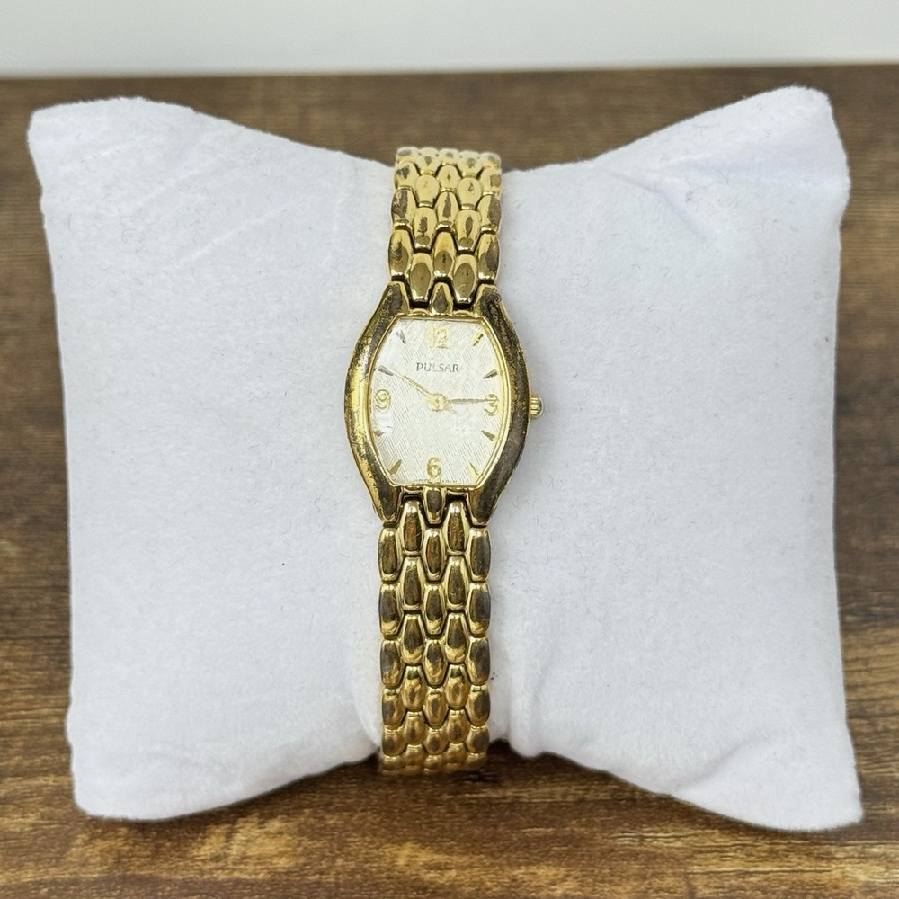 Vintage PULSAR 1N01-X055 Gold Tone Women's Watch New Battery Working Sieko